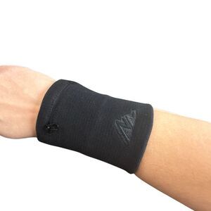 NWOT Newzill zippered sports band, wallet